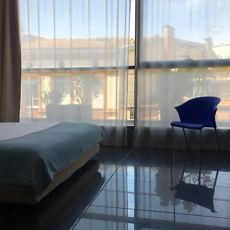 Les Bains Douches Hotell 3*