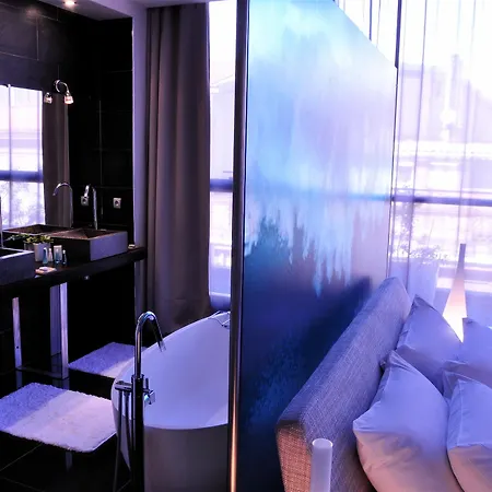 فندق Les Bains Douches